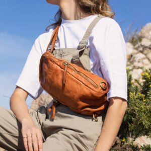London Cognac Leather Slingbag – Unisex Vintage Crossbody