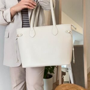Caroline Cream Leather Shoulder Bag – Spacious and Elegant